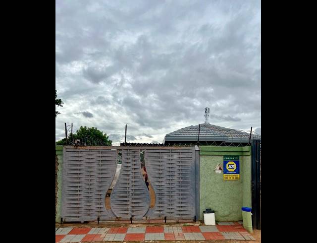 3 BEDROOM HOUSE FOR SALE IN SOSHANGUVE P